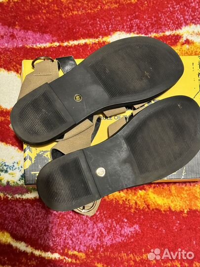 Сандалии женские