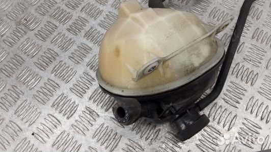 Бачок расширительный toyota corolla E12 (99P13NP01