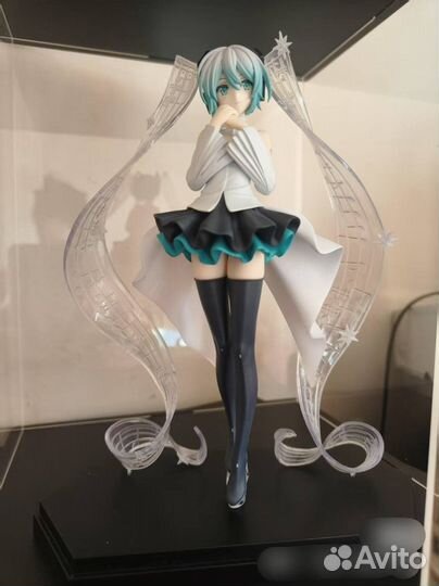 Аниме фигурка hatsune miku