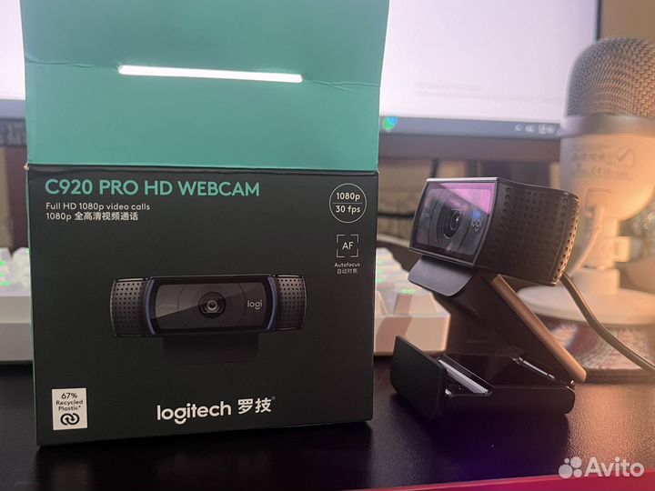 Веб-камера Logitech HD Pro Webcam C920, черный