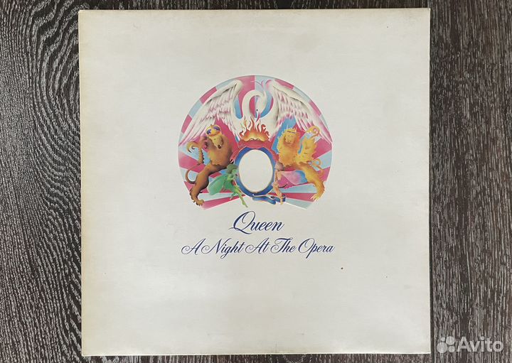 Queen - A Night AT The Opera LP