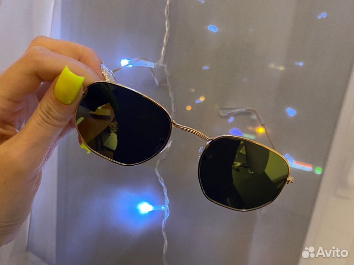 Очки солнцезащитные в ассортименте