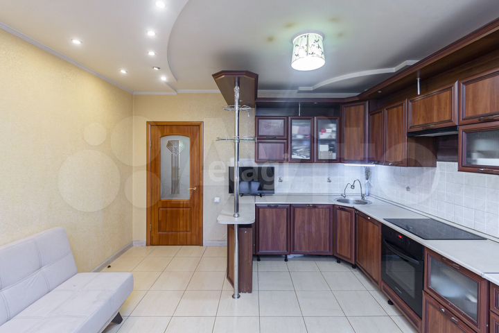 2-к. квартира, 79,3 м², 3/9 эт.