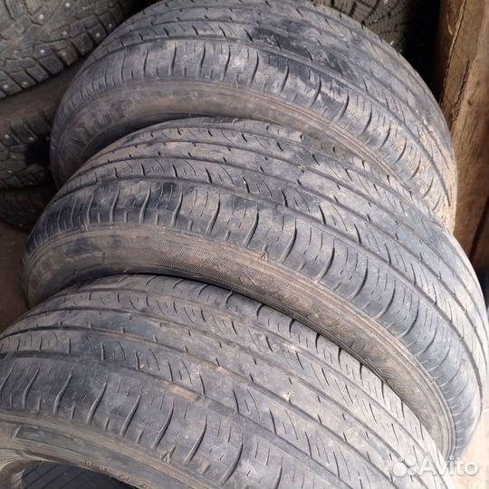 Dunlop DSV-01 195/60 R15