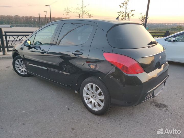 Peugeot 308 1.6 МТ, 2011, 210 000 км