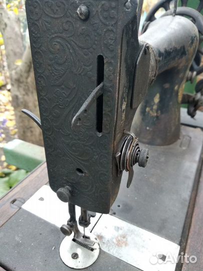 Швейная машина Singer