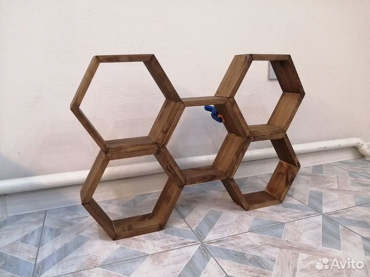 Полки соты. Массив сосны