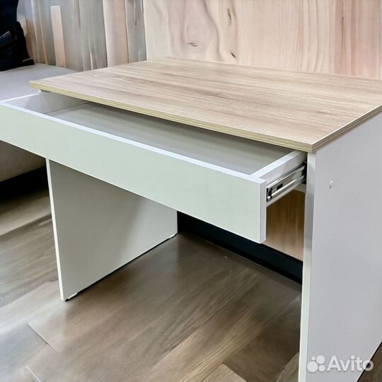 Стол для школьника
