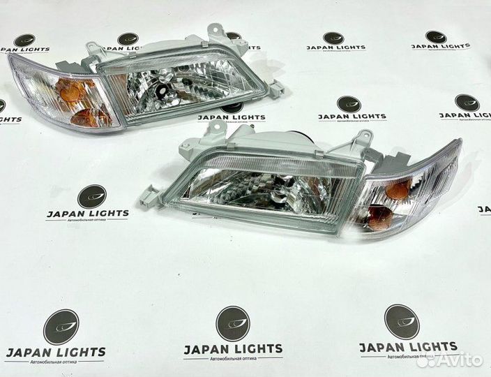 Фары хрустальные передние Toyota Corona Premio 210