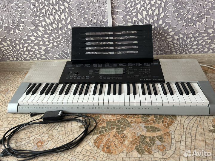 Синтезатор Casio CTK-4200