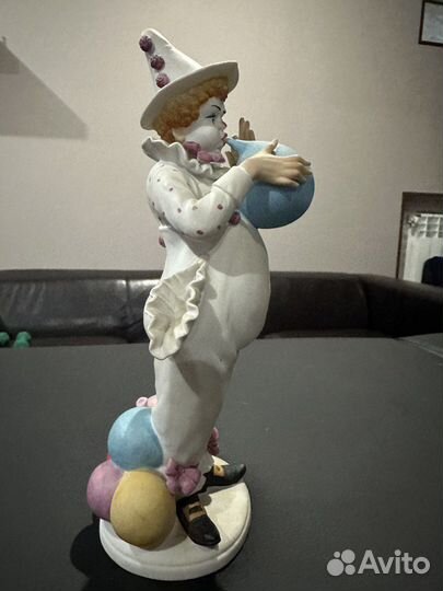 Статуэтка клоун