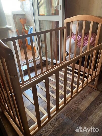 Детская кроватка