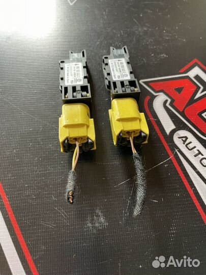 Датчик удара Volkswagen Touareg 4B0959643E