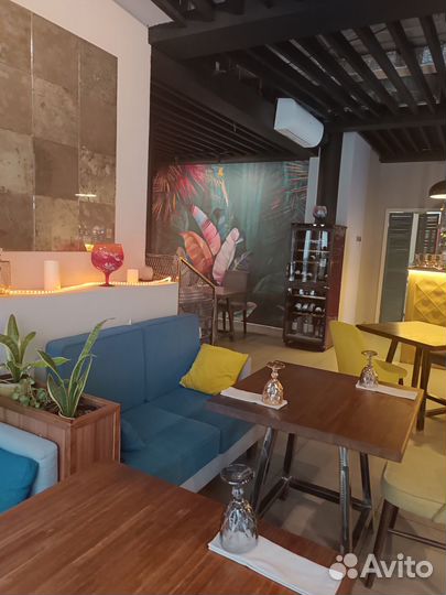 В ресторан требуется бармен-официант