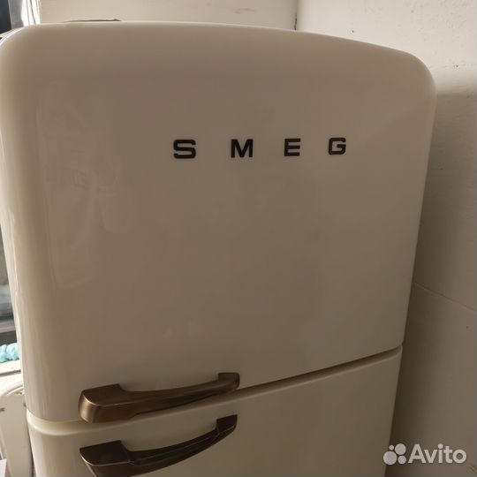 Холодильник Smeg FAB50PO