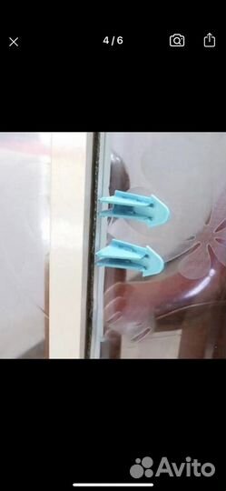 Ограничитель раздвижных дверей от детей