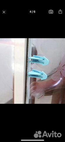 Ограничитель раздвижных дверей от детей