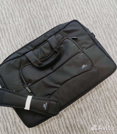 Сумка для ноутбука RivaCase 17.3