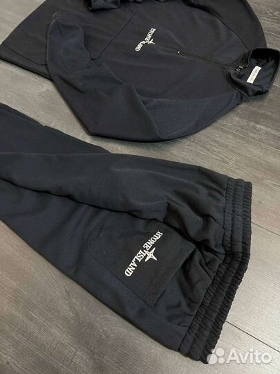 Спортивный костюм stone island
