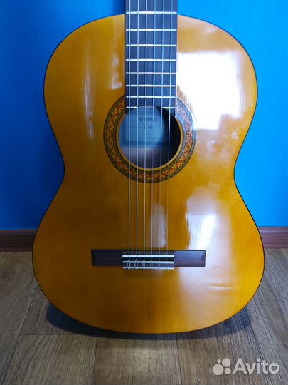 Акустическая гитара yamaha C40