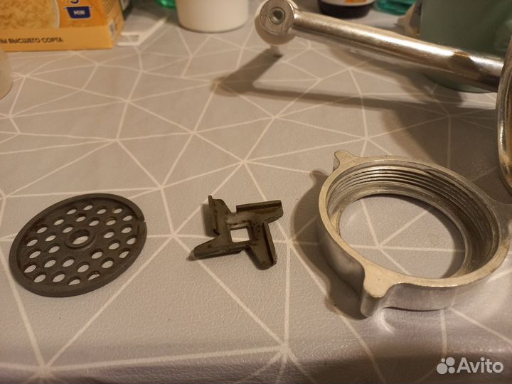 Мясорубка механическая