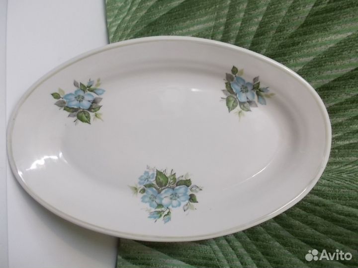 Блюдо большое круглое и овальное