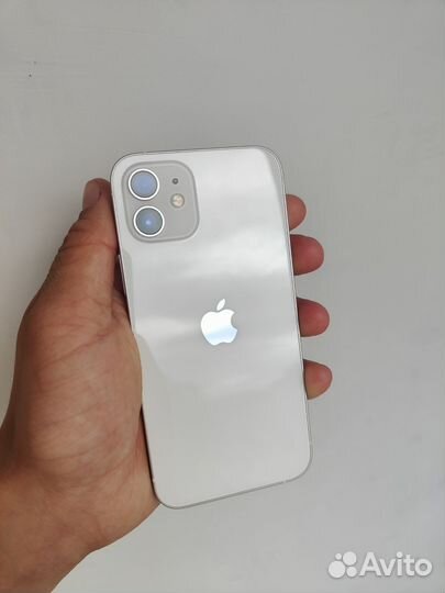 iPhone 12, 64 ГБ