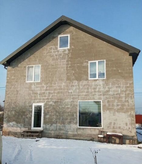 Дом 174 м² на участке 7 сот.