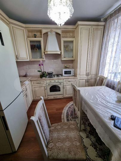3-к. квартира, 80 м², 5/10 эт.
