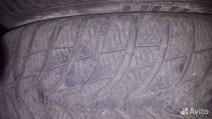 Goodyear Ultra Grip 9 зимняя на дисках