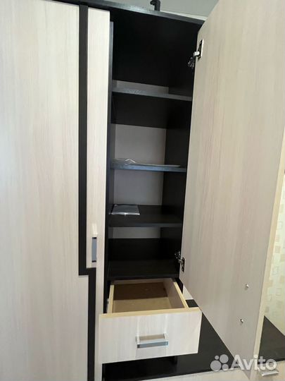 Шкаф в коридор