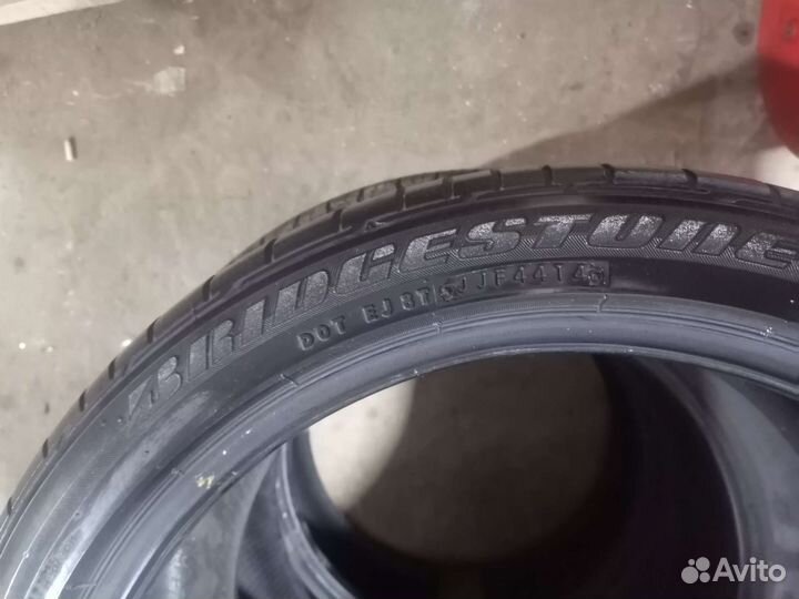 Bridgestone Potenza RE 050A l 245/40 R19 94W
