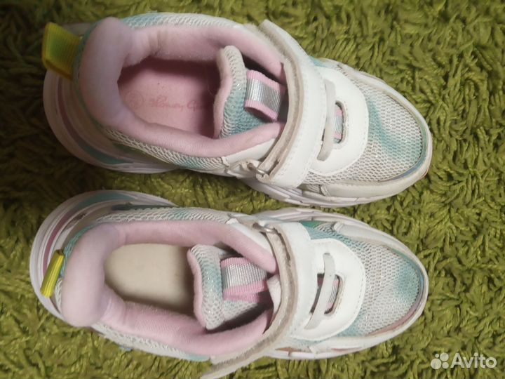 Кроссовки для девочек 29 р