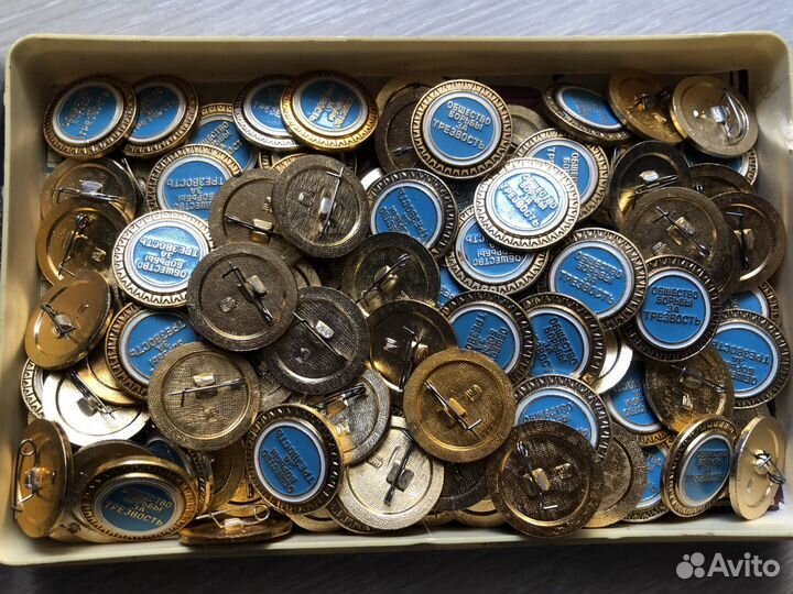 Значок «Общество борьбы за трезвость»