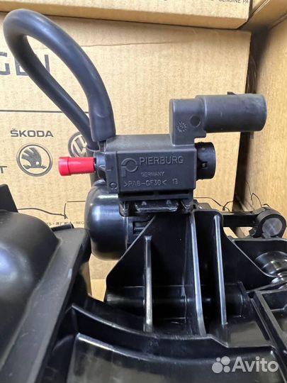 Коллектор впускной Фольксваген Volkswagen TSI