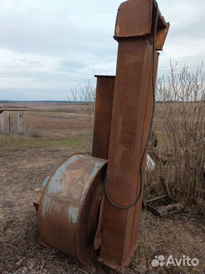 Вытяжка улитка бу 380