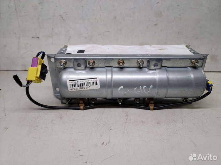 Подушка Airbag пассажира A4 8E B6 2004г