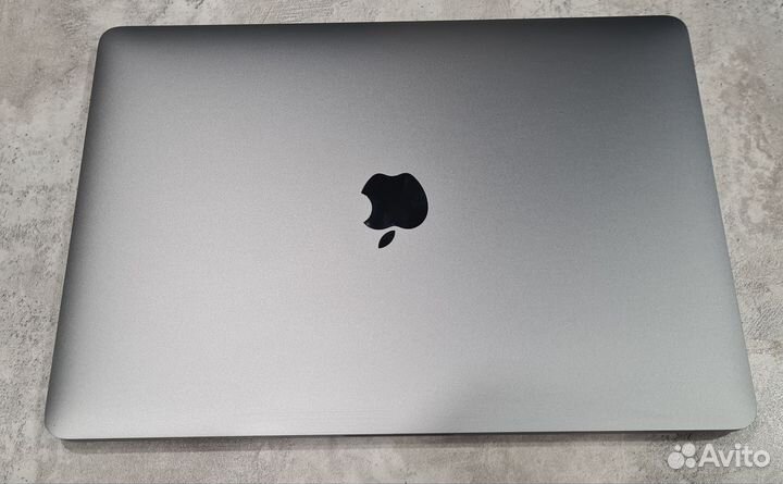 Ноутбук Apple MacBook Pro 13, M2, 256 гб