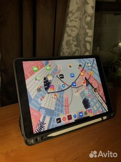 iPad Pro 10.5 Wi-fi + Cellular 256GB серый космос