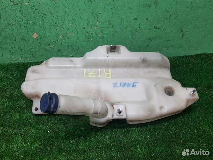 Бачок омывателя Suzuki Ignis 2006