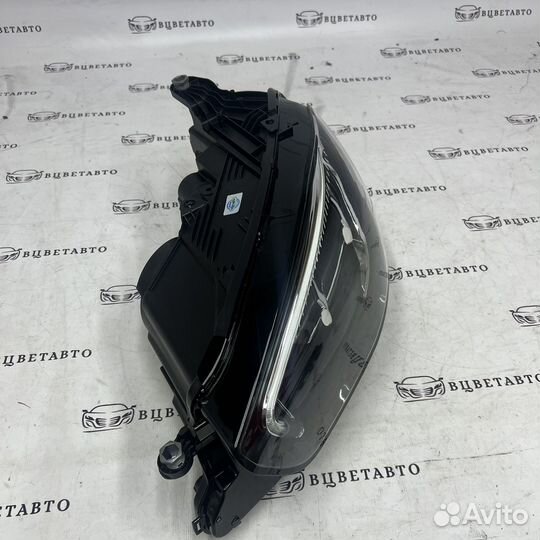 Фара Мерседес E 213