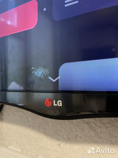 Телевизор smart tv LG 42LA660V