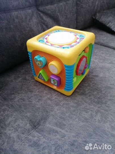 Развивающий кубик музыкальный