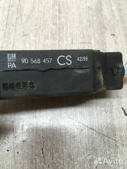 Б/У Активатор замка топливного бака Opel#001