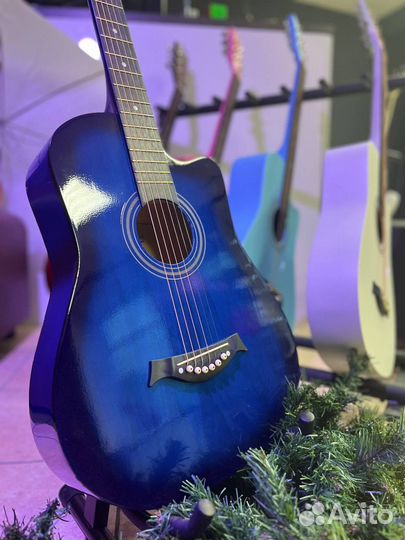 Акустическая гитара