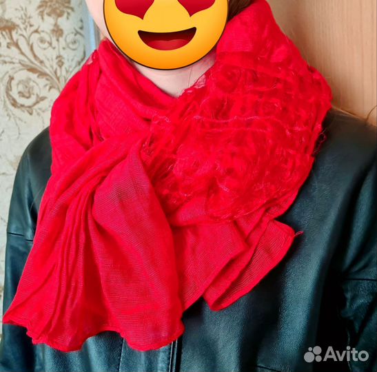 Шарф женский легкий красный