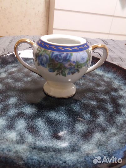 Остатки сервиза. Сахарница