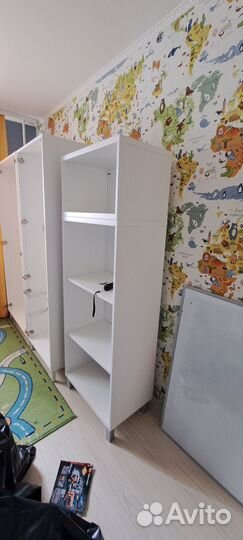 Книжный шкаф IKEA