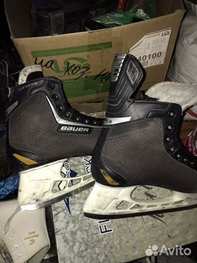 Коньки хоккейные