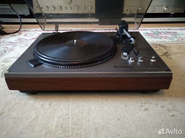 Проигрыватель винила radiotehnika уп101